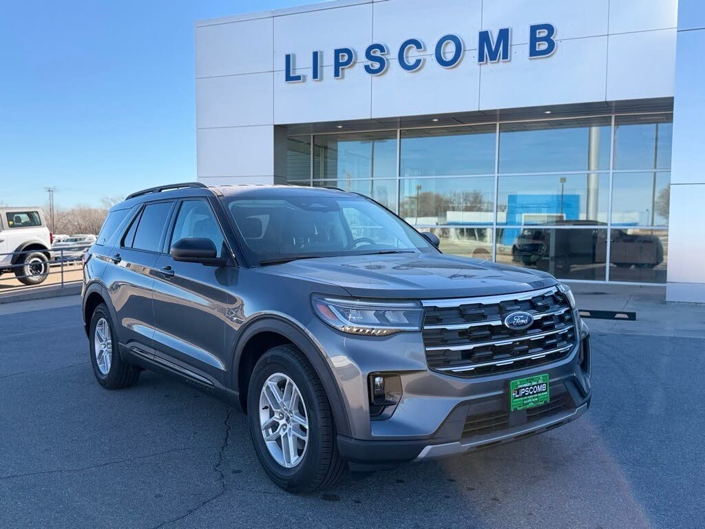 2026 Ford Explorer Active RWD
