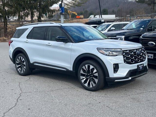 2026 Ford Explorer Platinum AWD