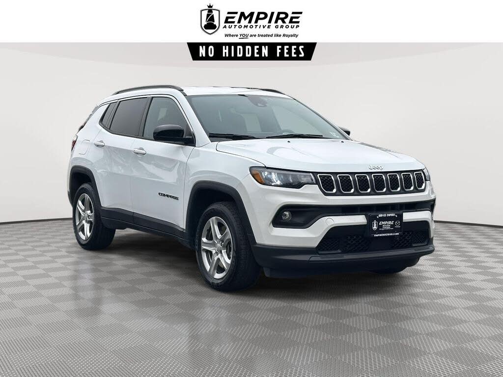 2023 Jeep Compass Latitude 4WD