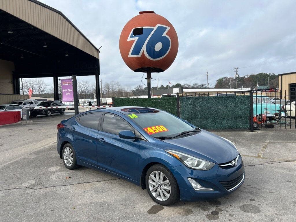 2016 Hyundai Elantra SE FWD