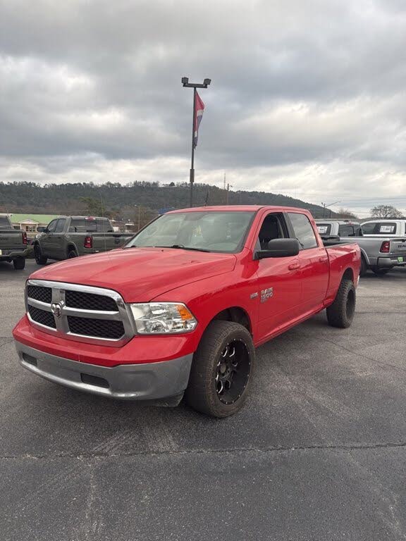2019 RAM 1500 Classic SLT Crew Cab 4WD