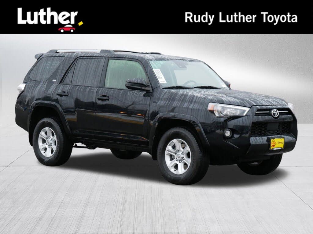 2024 Toyota 4Runner SR5 4WD