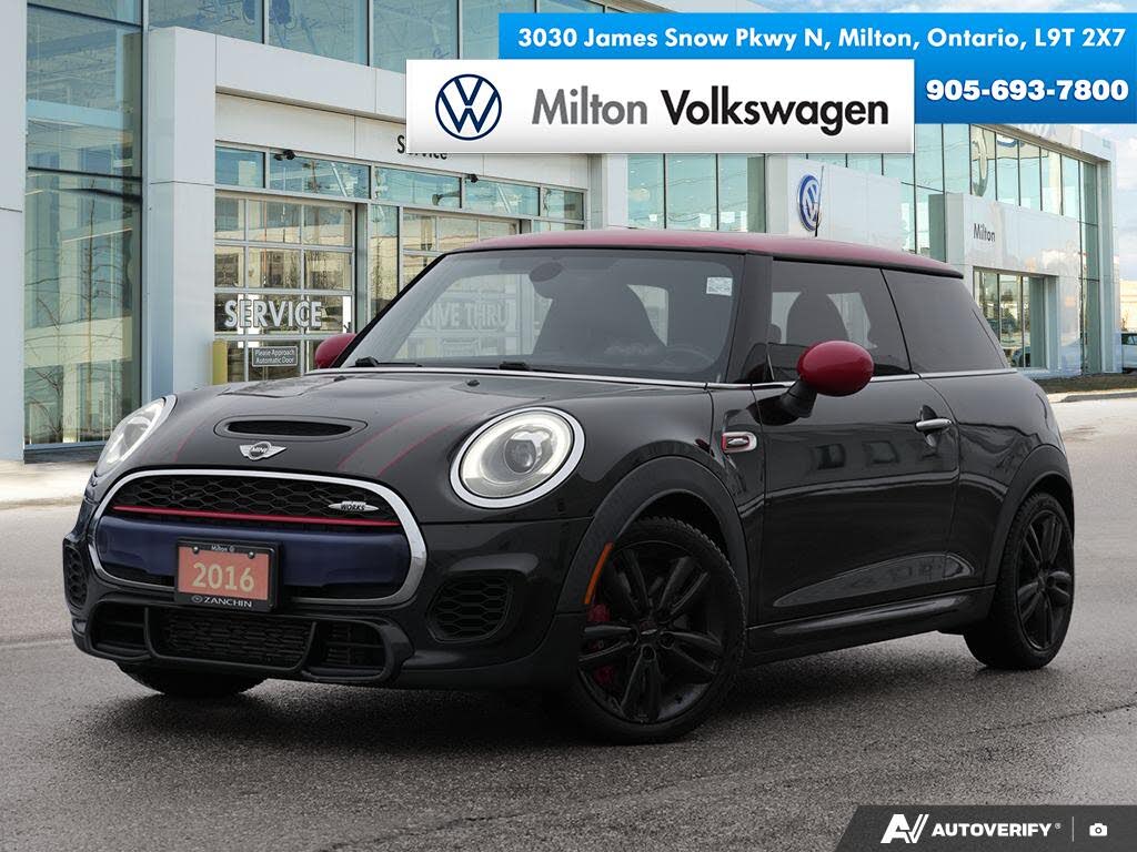 MINI Cooper John Cooper Works 2-Door Hatchback FWD 2016