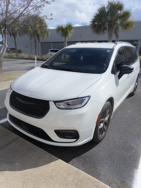 2024 Chrysler Pacifica Touring L FWD