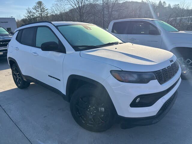 2026 Jeep Compass Latitude 4WD