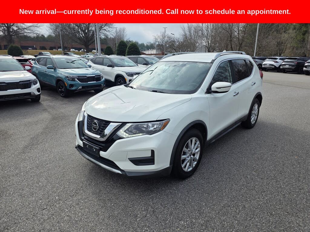 2018 Nissan Rogue SV FWD