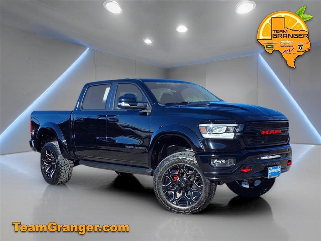 2022 RAM 1500 Laramie Crew Cab 4WD