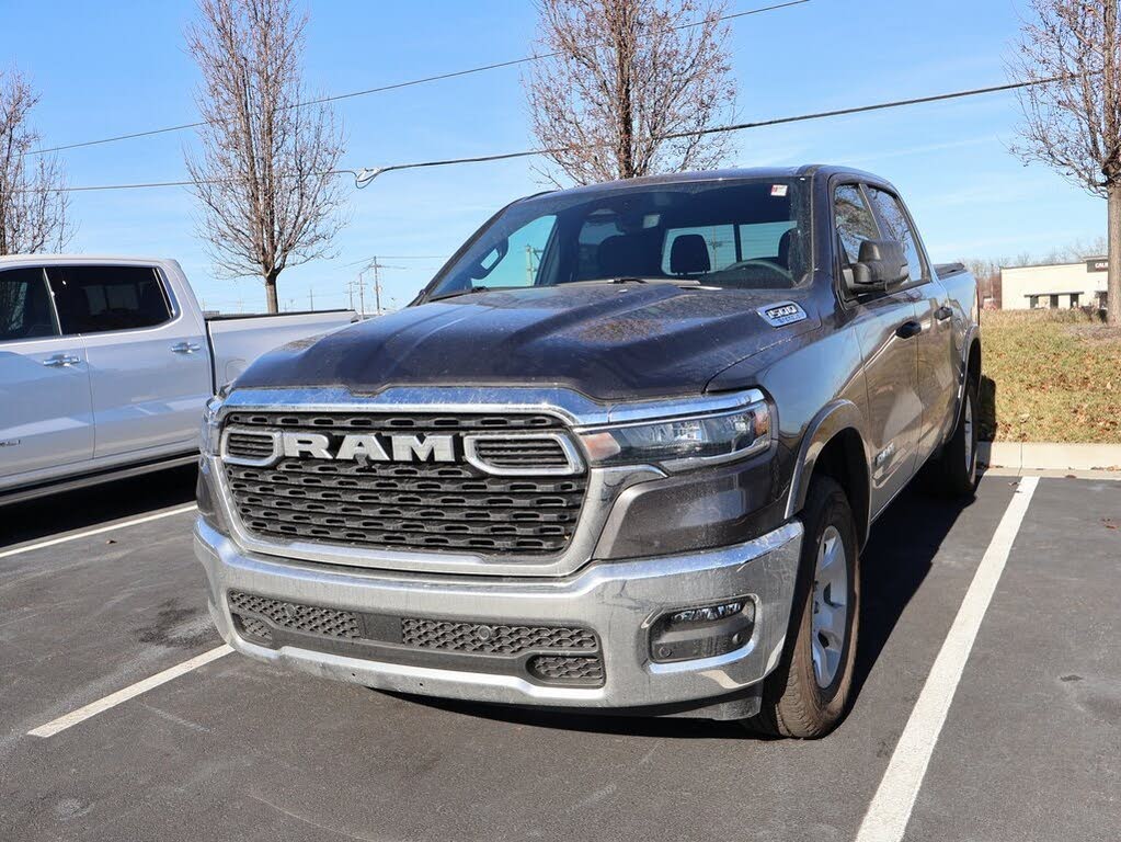 2025 RAM 1500 Big Horn Crew Cab 4WD