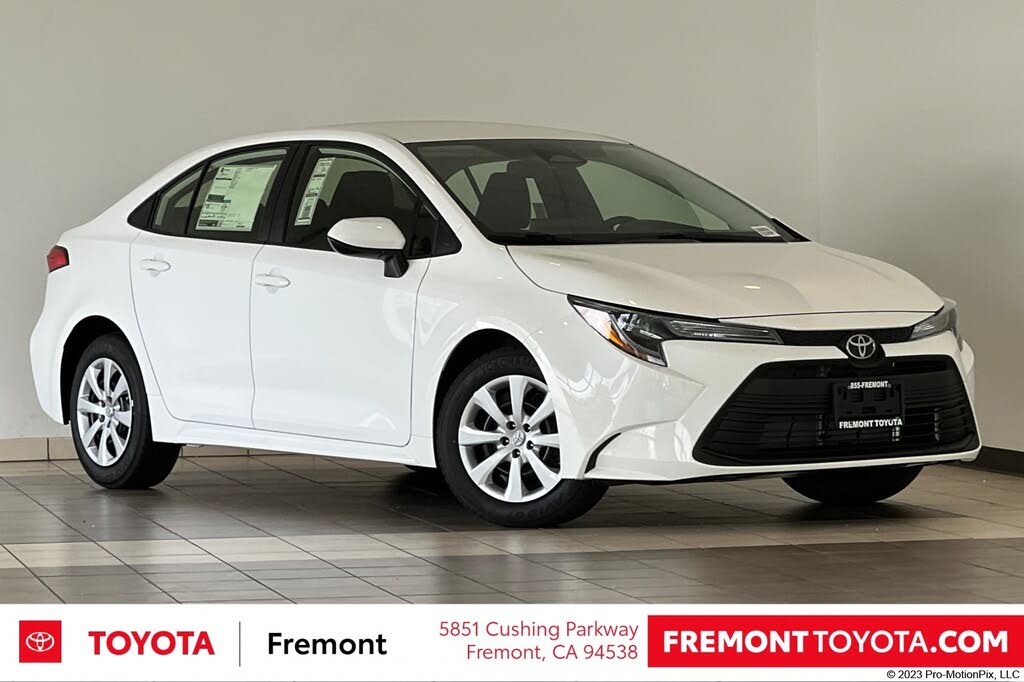 2026 Toyota Corolla LE FWD