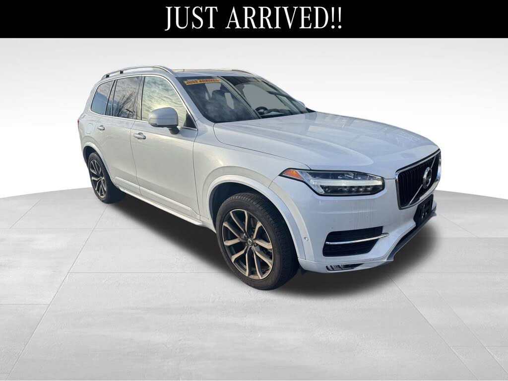 2018 Volvo XC90 T5 Momentum 7-Passenger FWD