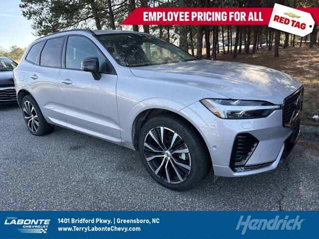 2025 Volvo XC60 B5 Plus Dark Theme AWD