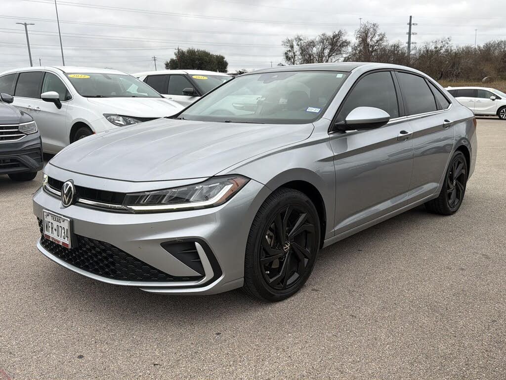 2025 Volkswagen Jetta SE FWD