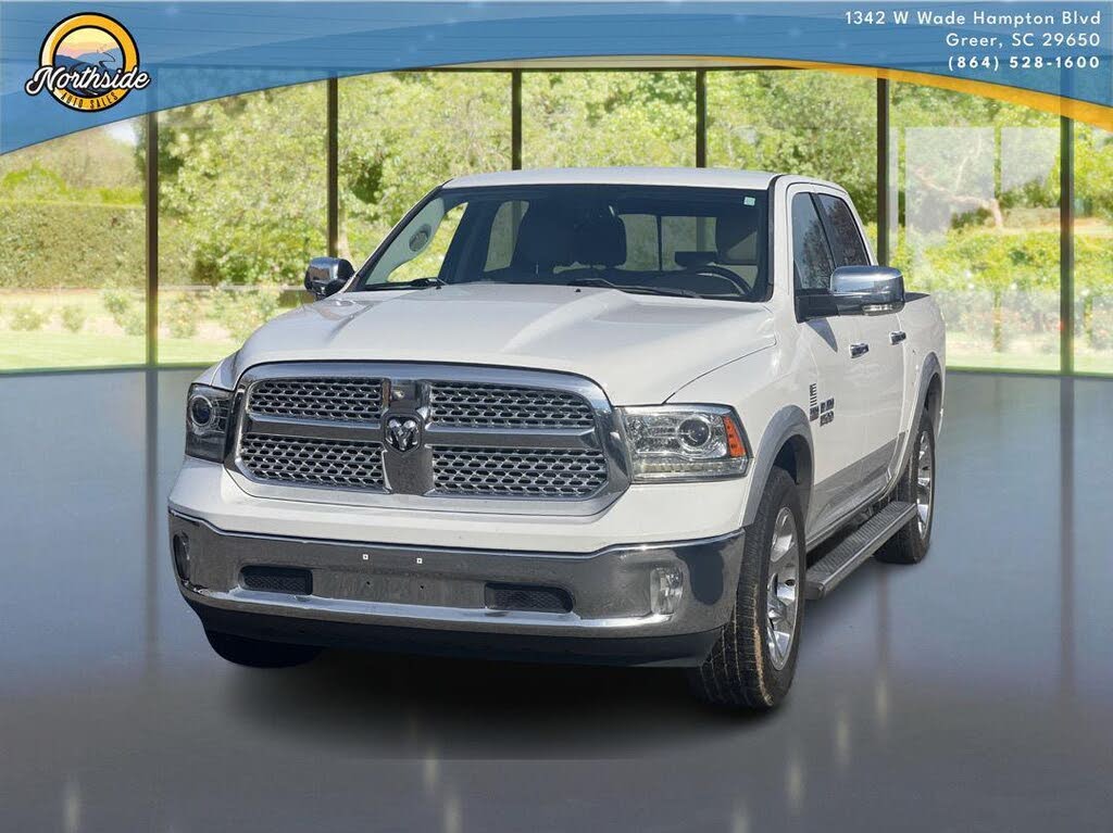 2018 RAM 1500 Laramie Crew Cab RWD