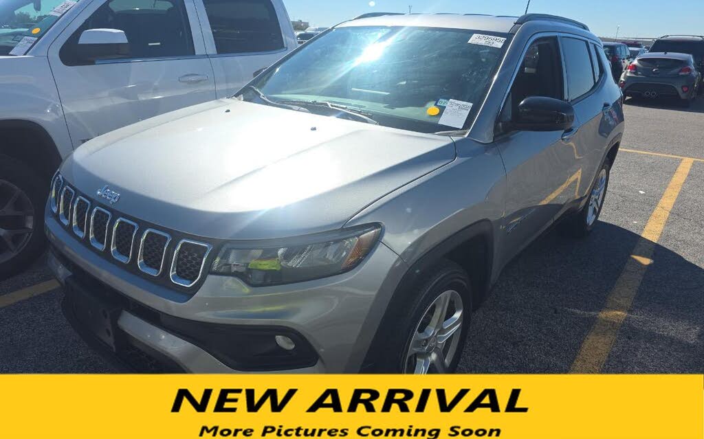 2023 Jeep Compass Latitude 4WD