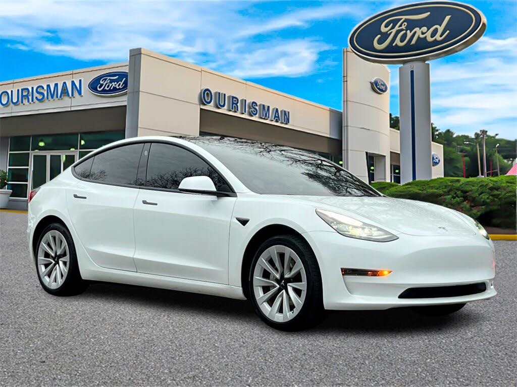 2023 Tesla Model 3 RWD