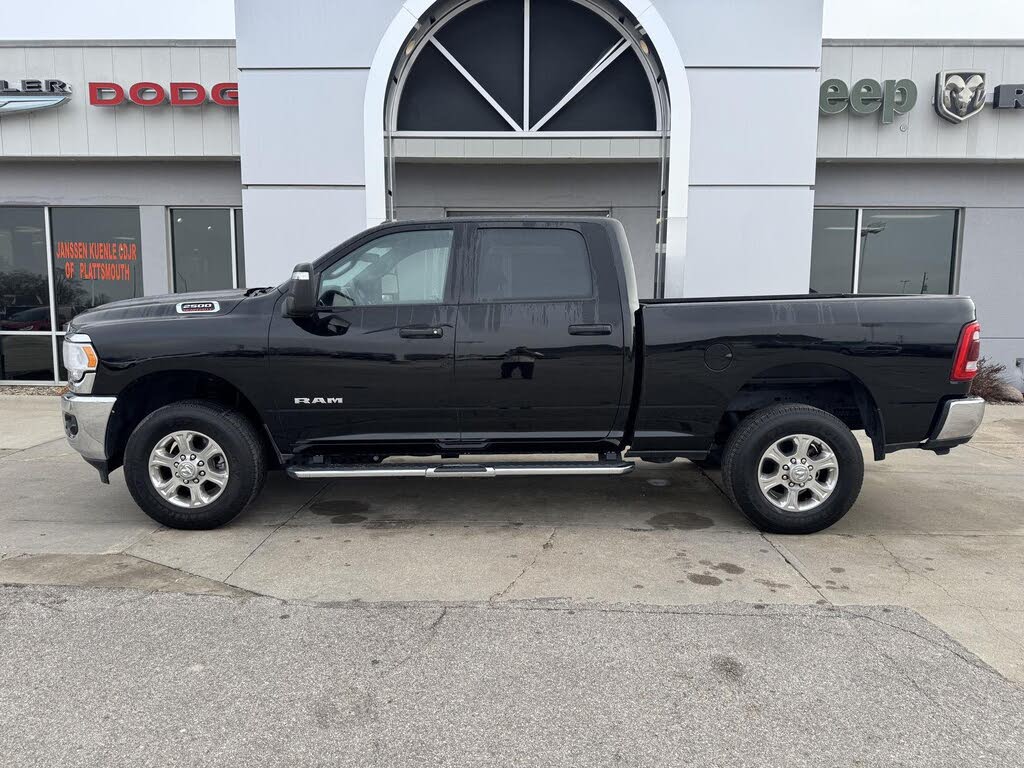 2024 RAM 2500 Big Horn Crew Cab 4WD