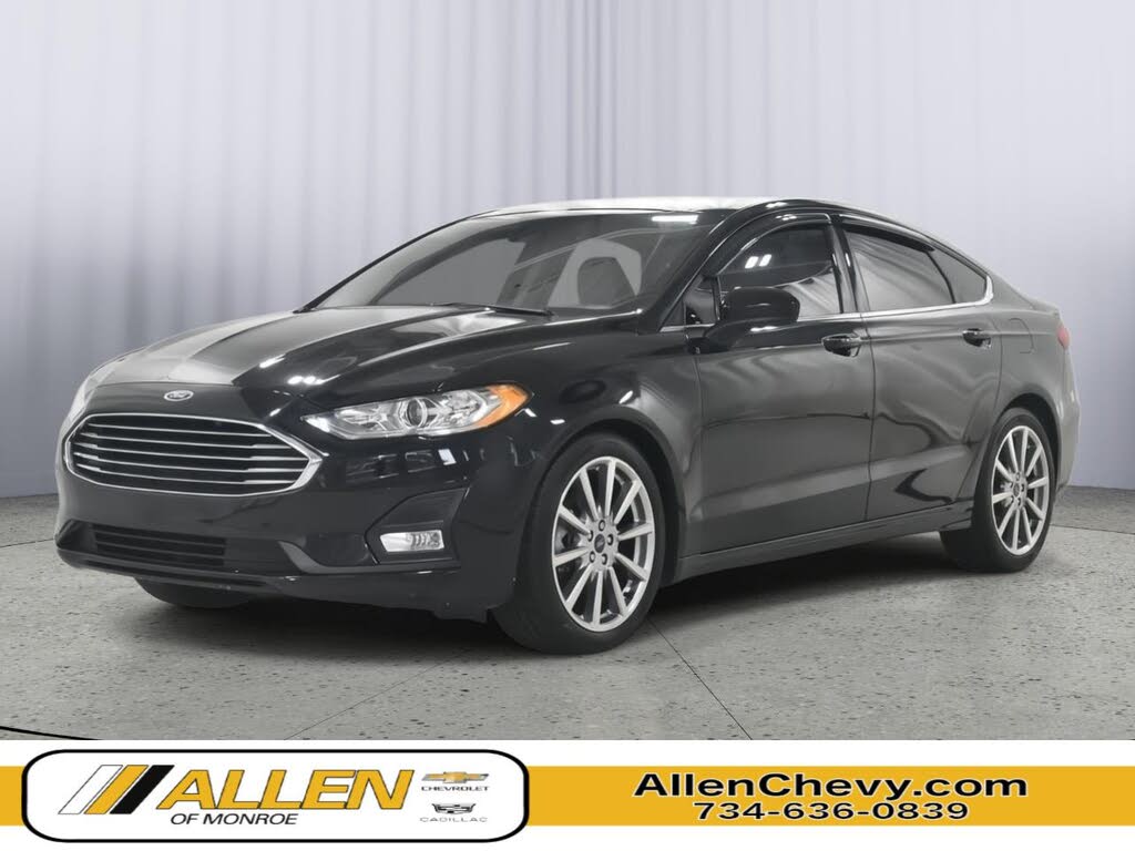 2020 Ford Fusion SE FWD
