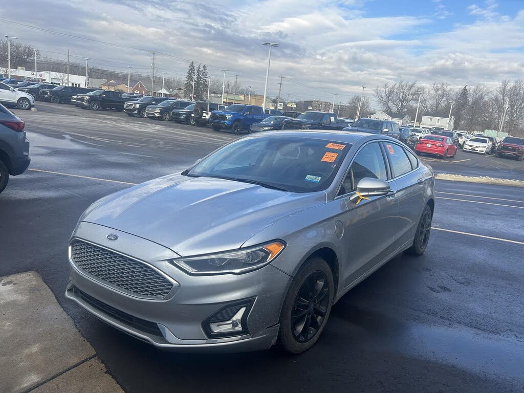 2020 Ford Fusion Energi Titanium FWD