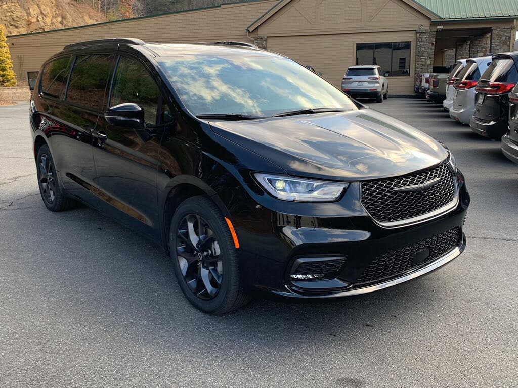 2026 Chrysler Pacifica Limited AWD