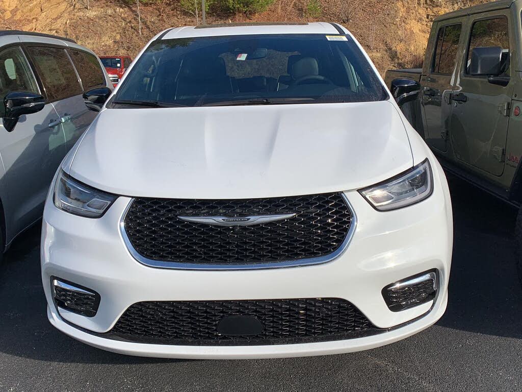 2026 Chrysler Pacifica Limited AWD