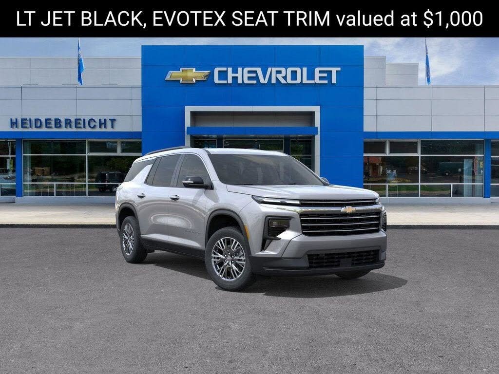 2026 Chevrolet Traverse LT FWD