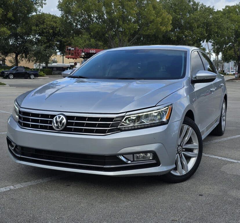 2017 Volkswagen Passat 1.8T SE