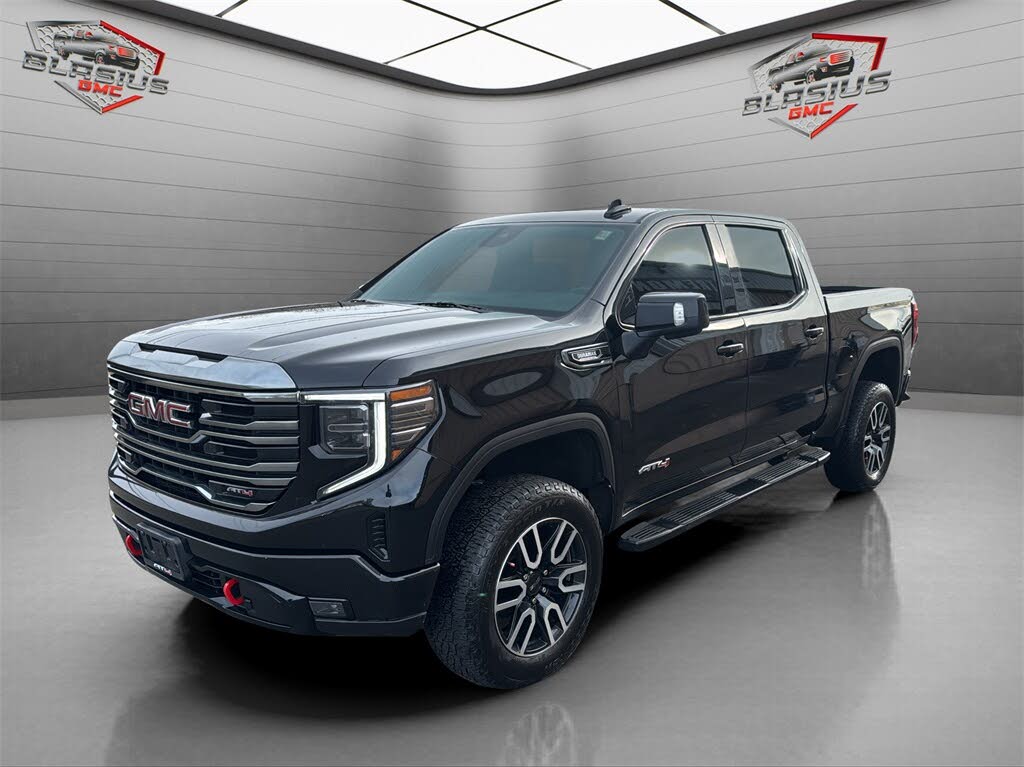 2022 GMC Sierra 1500 AT4 Crew Cab 4WD