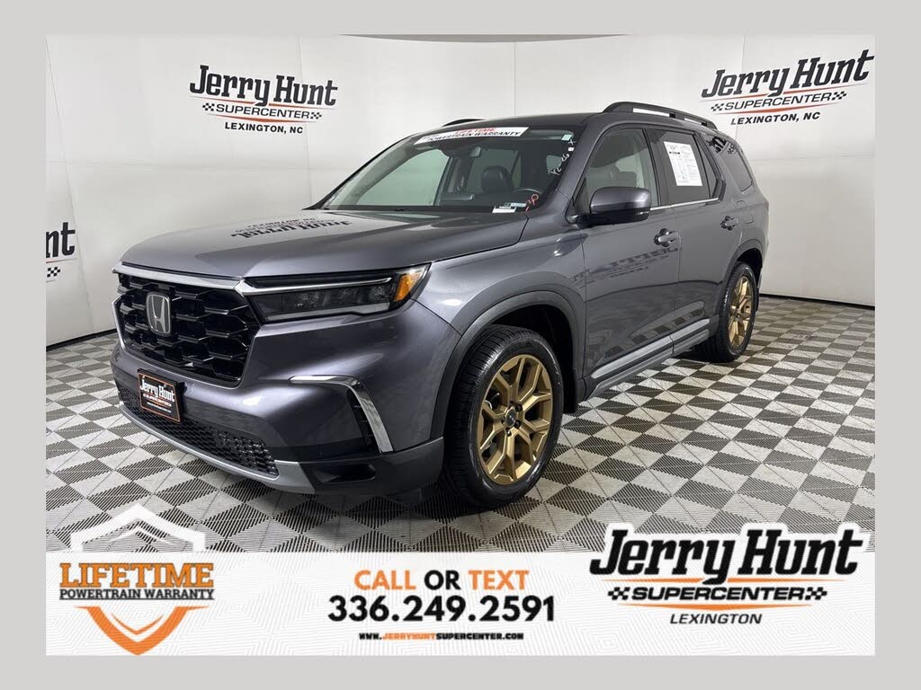 2024 Honda Pilot Touring FWD