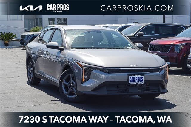 2025 Kia K4 LXS FWD
