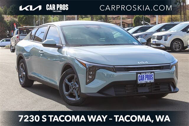 2025 Kia K4 LXS FWD