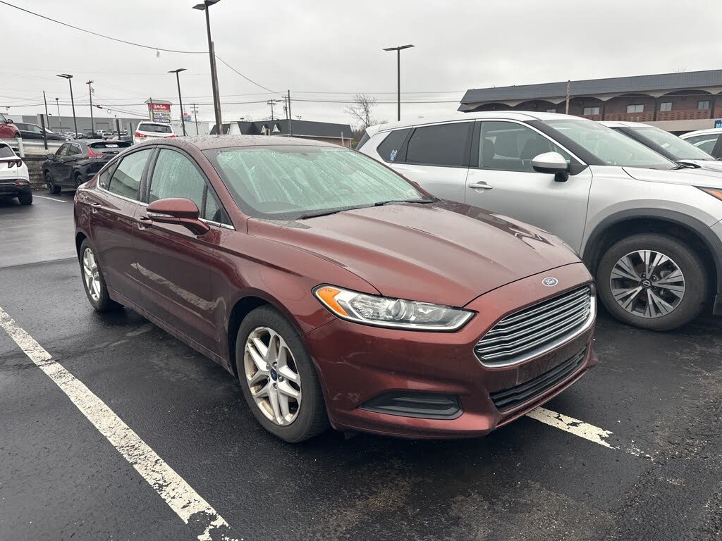 2016 Ford Fusion SE