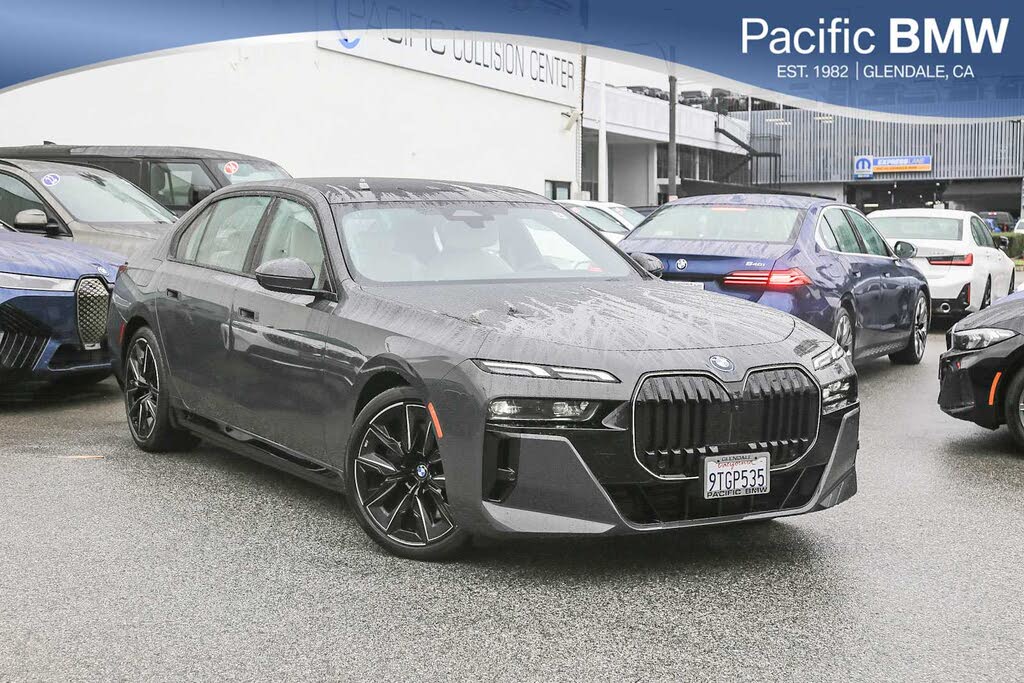 2025 BMW 7 Series 750e xDrive