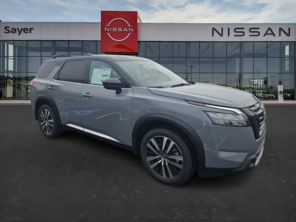 2025 Nissan Pathfinder Platinum 4WD