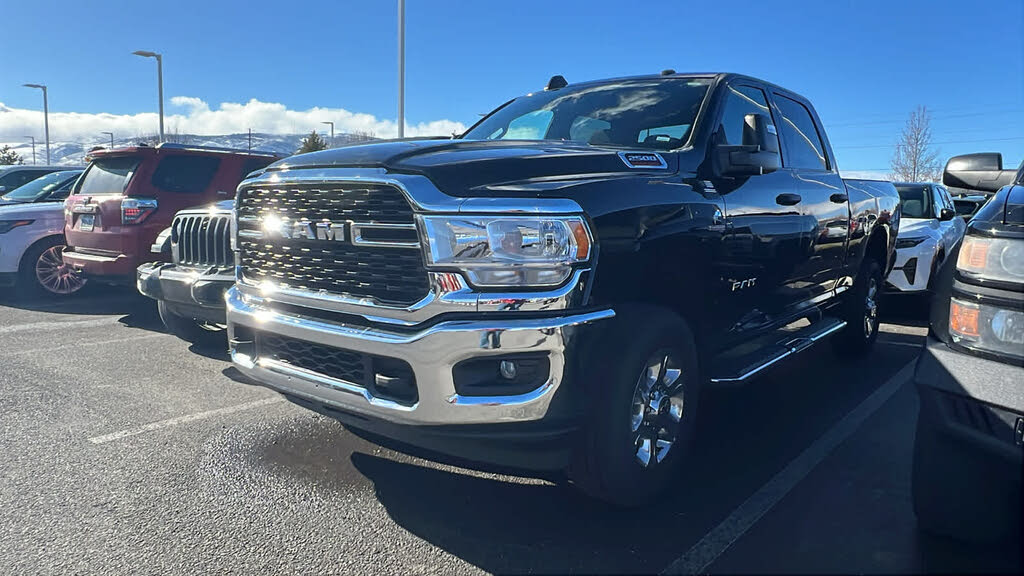 2024 RAM 2500 Big Horn Crew Cab 4WD