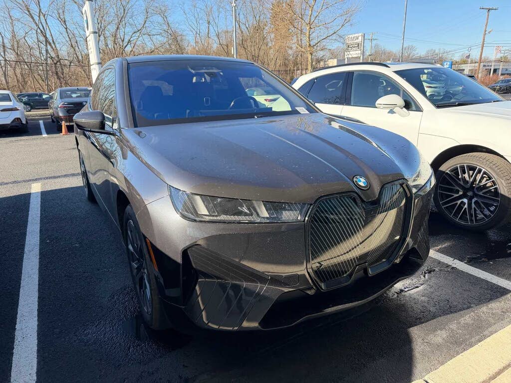 2026 BMW iX xDrive60