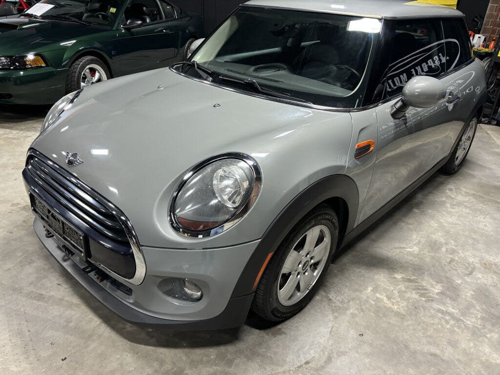 2019 MINI Cooper 2-Door Hatchback FWD