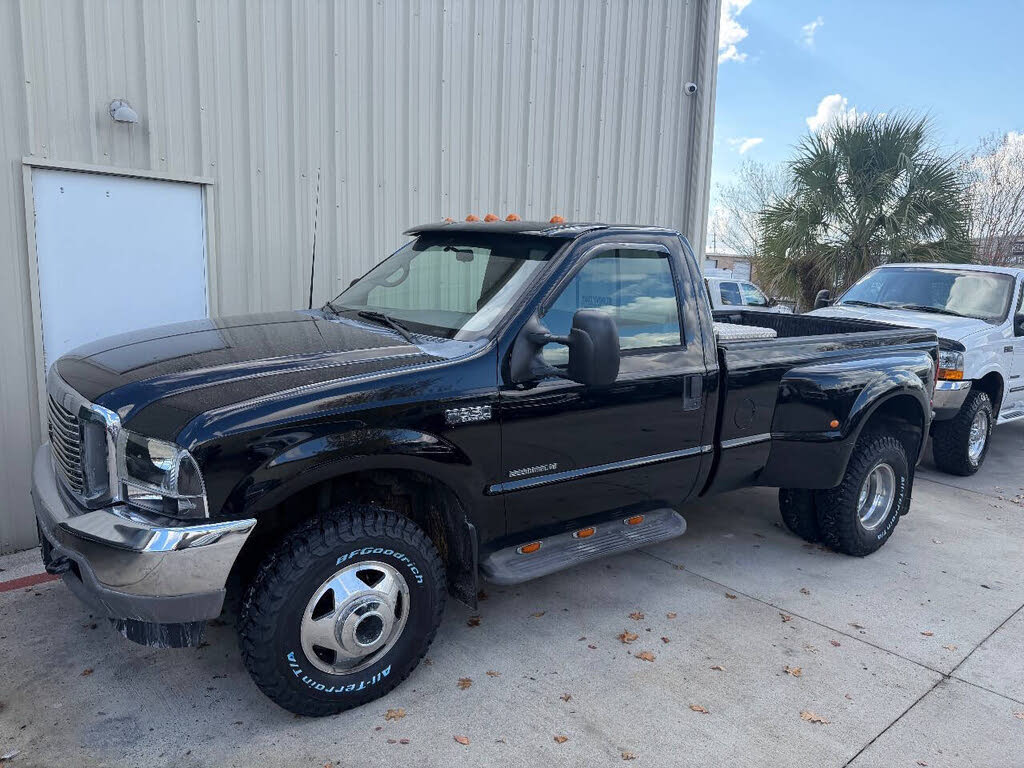 2002 Ford F-350 Super Duty XLT LB DRW 4WD