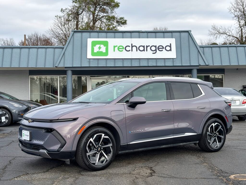2024 Chevrolet Equinox EV LT with 2LT FWD