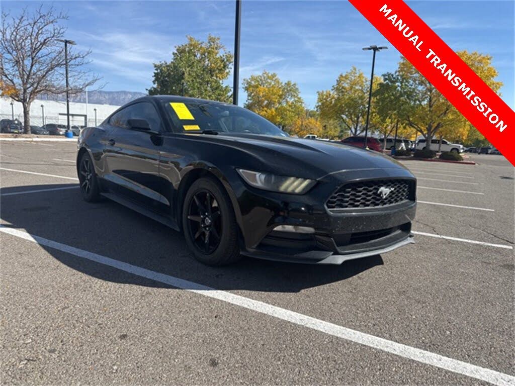 2016 Ford Mustang V6 Coupe RWD