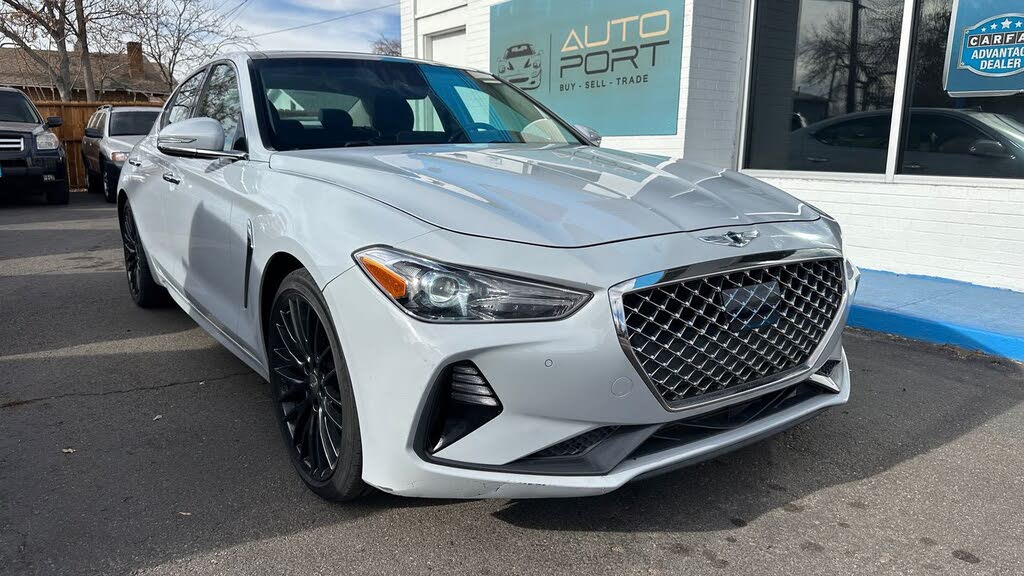 2020 Genesis G70 2.0T RWD