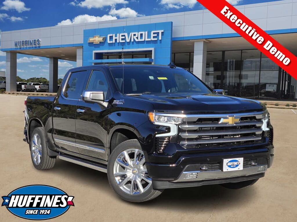 2026 Chevrolet Silverado 1500 High Country Crew Cab 4WD