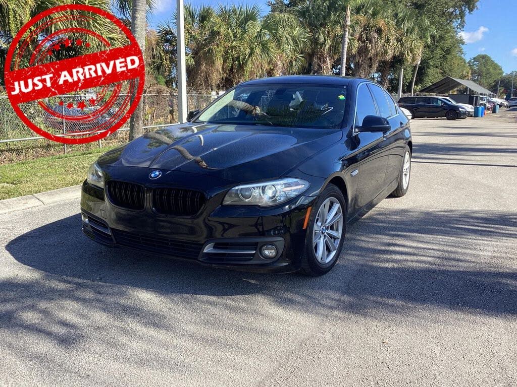 2016 BMW 5 Series 528i Sedan RWD