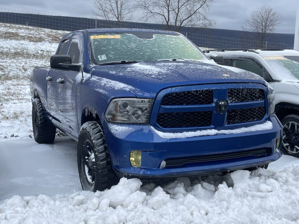 2018 RAM 1500 Express Quad Cab 4WD