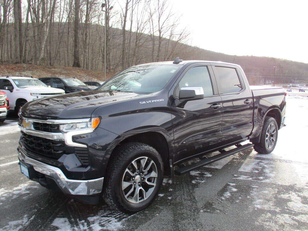 2023 Chevrolet Silverado 1500 LT Crew Cab 4WD