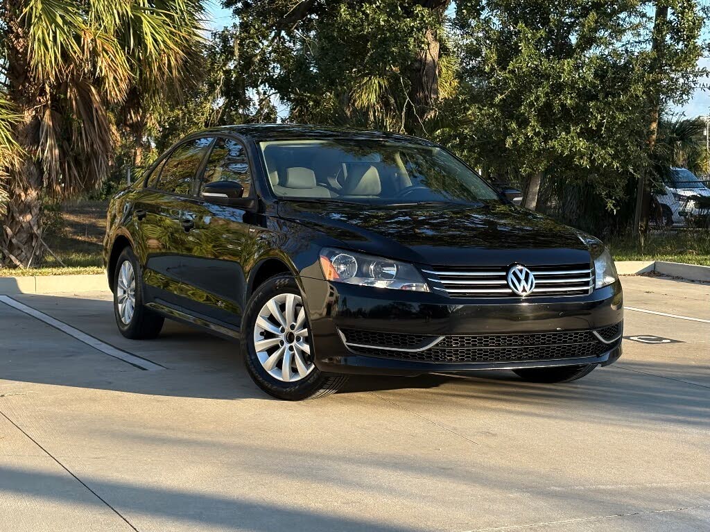 2014 Volkswagen Passat Wolfsburg Edition 1.8