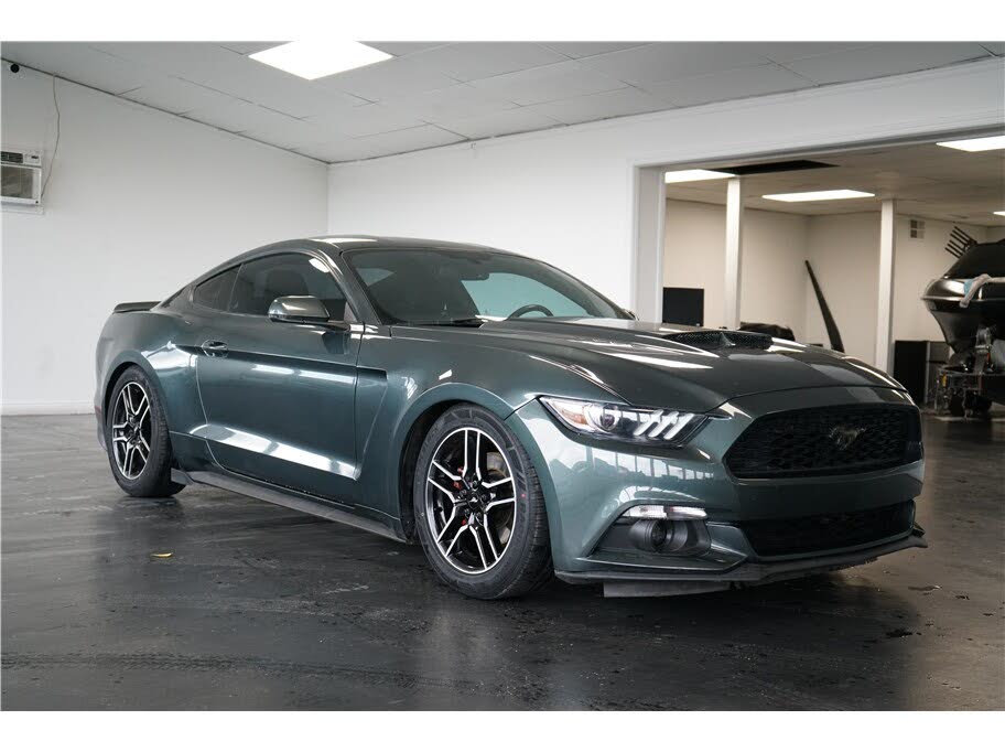 2015 Ford Mustang EcoBoost Premium Coupe RWD