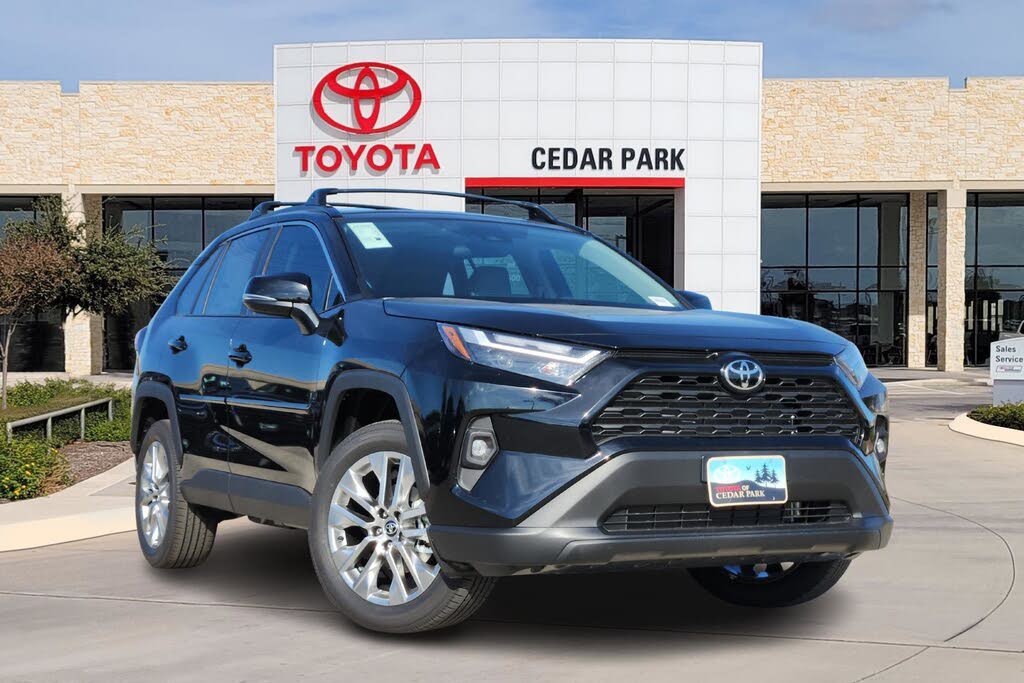 2025 Toyota RAV4 XLE Premium FWD