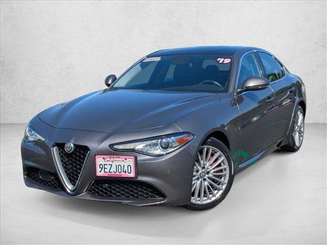 2019 Alfa Romeo Giulia Ti Lusso RWD