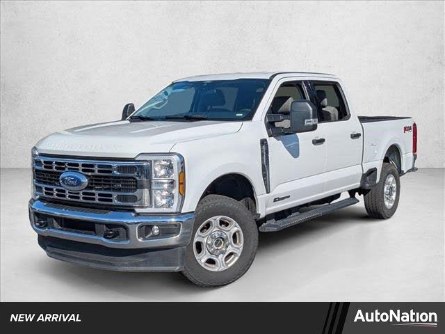 2025 Ford F-250 Super Duty XLT Crew Cab 4WD
