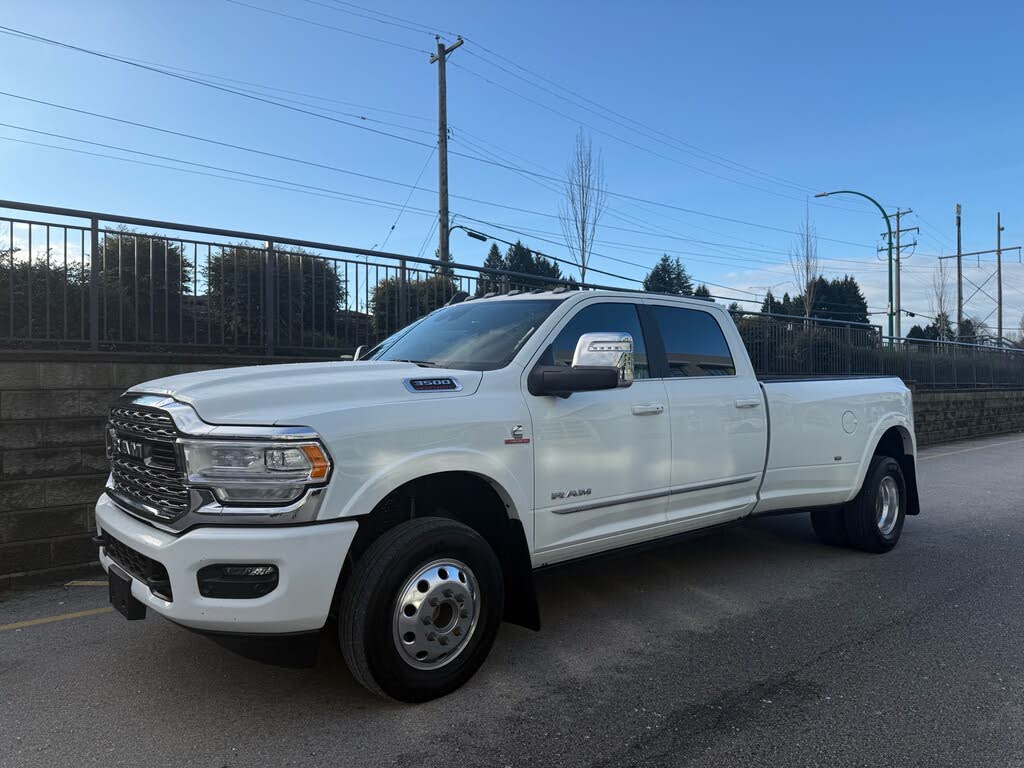 2023 RAM 3500 Limited Crew Cab LB DRW 4WD